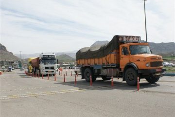 بیش از ۱۴ میلیون و ۷۰۰هزار تن کالا از طریق ناوگان جاده ای آذربایجان شرقی جابجا شد