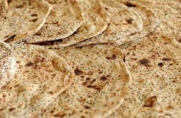 پخت ۵۰ هزار قرص نان صلواتی در یزد