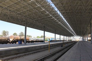 تأکید بر تکمیل پروژه‌های فنی و رفاهی ایستگاه راه‌آهن اردکان/ خواسته‌های نیروی انسانی شاغل در راه‌آهن استان یزد موردتوجه قرار گیرد