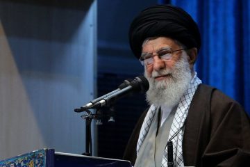 رهبر معظم انقلاب اسلامی: ملت ایران نشان داد از هر حزب و قوم طرفدار انقلاب و مقاومت است