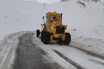 راه ارتباطی ۷۰ روستای هشترود مسدود شد