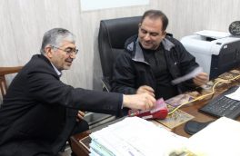 رئیس کمیسیون برنامه و بودجه شورای شهر تبریز با حضور در شهرداری منطقه ۱ عوارض خود را پرداخت کرد