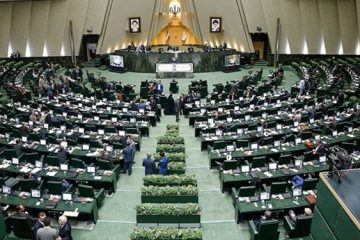 اگر مجلس انقلابی شکل گیرد، وضعیت اقتصاد ایران هم بهتر می شود