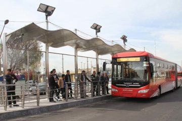 اتوبوس های رزرو به خطوط بی آر تی در ساعات پیک ترافیکی تبریز تزریق می شود