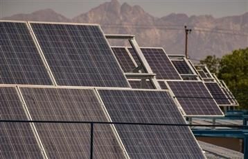 نیروگاه‌ خورشیدی ۹ کیلوواتی در  توزیع برق تبریز به بهره برداری رسید