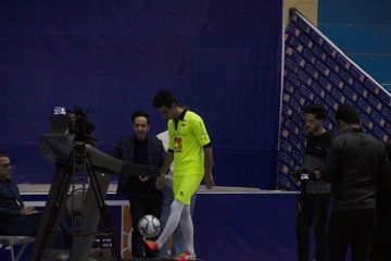 ورزشکار جوان یزدی رکورد روپایی روی تردمیل را به نام خود ثبت کرد