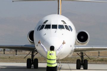 تکذیب تخلیه هواپیما در فرودگاه مشهد به دلیل بیمار کرونایی