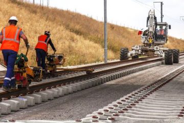 احداث بیش از ۳۰۰ کیلومتر ریل در استان اصفهان تا پایان دولت دوازدهم