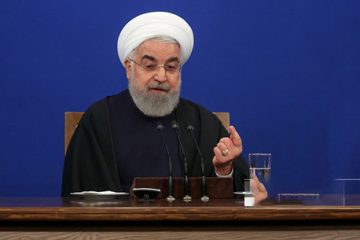 امام و مقام معظم هبری  بر حمایت از جایگاه وزیر خارجه به عنوان سمبل قدرت سیاسی کشور حمایت کرده اند