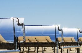 محققان کشور موفق به توسعه آب شیرین کن های خورشیدی برای گلخانه دریایی شدند