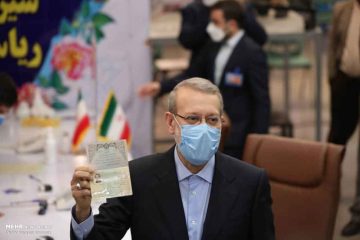عاقبت “علی لاریجانی”  هم داوطلب سیزدهمین دوره انتخابات ریاست‌جمهوری شد