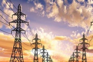 اقدام وزارت نیرو برای واردات برق با وجود ظرفیت خالی نیروگاه‌های کوچک مقیاس