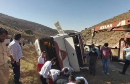نقص فنی و ترمز اتوبوس علت حادثه برای خبرنگاران اعزامی در نقده اعلام شد