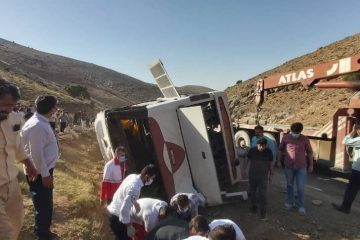 نقص فنی و ترمز اتوبوس علت حادثه برای خبرنگاران اعزامی در نقده اعلام شد