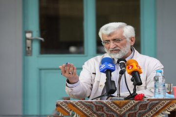 جلیلی عضو مجمع تشخیص مصلحت نظام به سخنان برجامی رئیس جمهور پاسخ داد