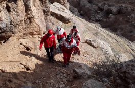 نجات هفت طبیعت گرد گرفتار شده در ارتفاعات دیزین