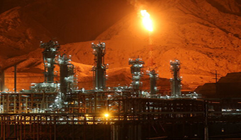رکوردشکنی تولید نفت ایران با وجود ادامه تحریم‌های اقتصادی
