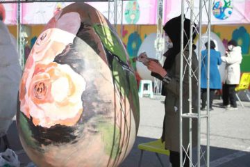 ۸۳ تخم مرغ  طراحی شده طی جشنواره تخم مرغ‌های نوروزی در سطح شهر تبریز نصب می شوند