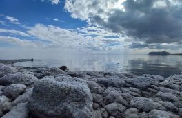 وسعت دریاچه ارومیه ۱۲۴۱کیلومتر مربع کاهش یافت