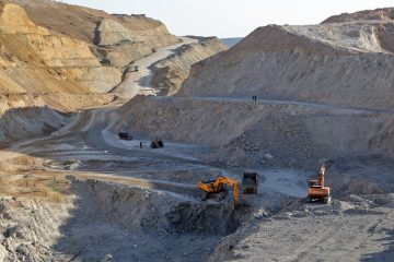 رایزنی معاون وزیر صمت در افغانستان برای گسترش فعالیت شرکت‌های معدنی ایران