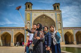 گردشگران ۲.۵ میلیارد دلار در ایران خرج کردند