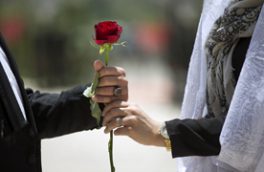 مشاور وزیر بهداشت: ۷۰ درصد دختران کشور در سن مناسب ازدواج می‌کنند