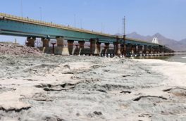 خشکی دریاچه ارومیه تبعات گرانی برای همسایگان ایران خواهد داشت/حیات ۵ میلیون نفر در معرض خطر است