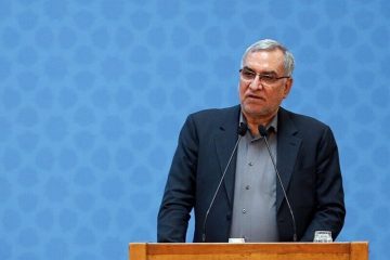 وزیر بهداشت: معاونان فرهنگی دانشگاه‌ها پشت‌میزنشین نباشند