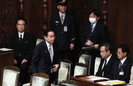استعفای چهار عضو ارشد کابینه ژاپن در پی افشای فساد مالی