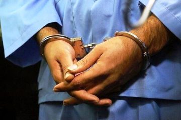 دستگیری کارچاق کن مدعی نفوذ در پرونده‌های قضایی شوش