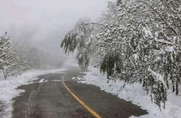 بارش برف و باران در جاده‌های ۱۷ استان کشور