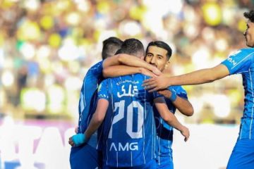 تلاش ساپینتو؛ آبی پوشان صدر جدول را فتح کردند