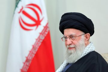 پیام تبریک رهبر انقلاب اسلامی به قهرمانان کشتی آزاد و فرنگی