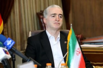 رییس اتاق اصناف تهران: تمام فعالان اقتصادی باید شناسنامه‌دار باشند