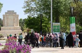 ۲۵ اردیبهشت‌ بازدید از آرامگاه شاعران رایگان است