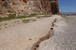 هشدارهای جدی برای مقاوم سازی نقش رستم تا جایی که امروز خطر از بین رفتن این سازه تاریخی  به گوش می رسد