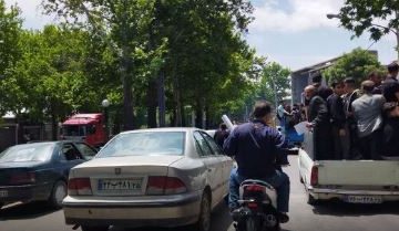 ترافیک سنگین در مسیر منتهی به محل خاکسپاری شهید «رحمتی» حاکم شد