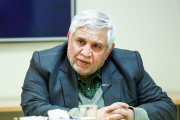 پاک آیین: تقویت محور مقاومت در منطقه همچنان باید در دستور کار سیاست خارجی ایران باشد