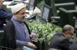 اعتراض نماینده مردم تهران در مجلس به بازداشت فعالان مجازی
