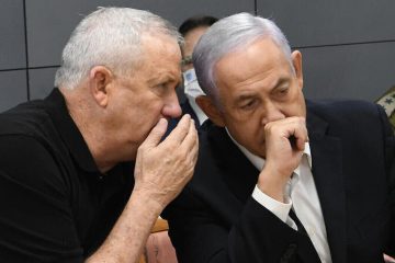 گانتز: نتانیاهو مانع رسیدن به توافق آتش‌بس شد