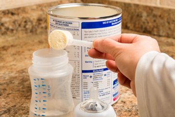 کمتر از نیم درصد داروخانه‌ها در عرضه شیرخشک مشمول یارانه دچار تخلف می شوند