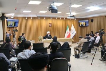 الان کسانی مدیریت جهان را به دست گرفته‌اند که حق بشر را به سادگی در چارچوب‌های حقوقی تضییع می‌کنند