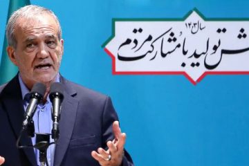 رئیس‌جمهور: ما با یک جنگ تمام عیار اقتصادی مواجهیم،از جنگ نظامی نمی‌ترسیم