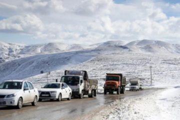 بارش برف و باران در ۷ محور مواصلاتی