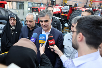 رئیس کل بانک مرکزی: نوسانات اخیر ارز ناشی از انتظارات بازار بوده است
