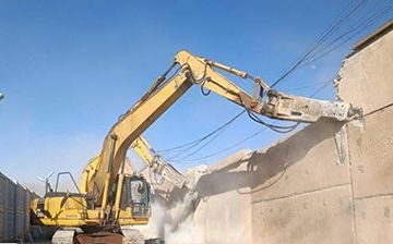 در کمتر از ۴۸ ساعت دستور رییس قوه قضاییه  برای تخریب دیوار «زندان رجایی‌شهر» کرج آغاز شد