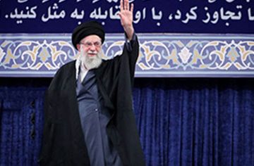 رهبر انقلاب: خطرناک‌تر از ناو، سلاحی است که آن را به قعر دریا می‌فرستد