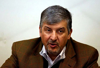 یک فعال سیاسی اصولگرا: دنیا متاسفانه دروغ های ترامپ را باور می‌کند