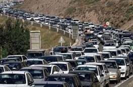 ترافیک سنگین در برخی محورهای منتهی به پایتخت وجود دارد