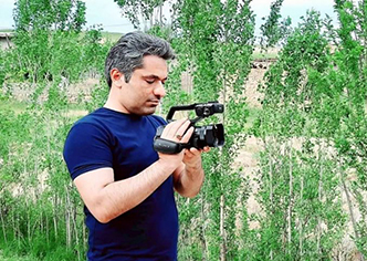 محمد سلیمی‌راد در قالب یک مستند به ثبت ایستادگی عشایر در روزهای جنگ می پردازد